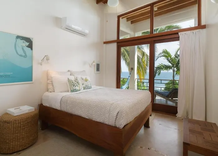 Villa Casa Ohana - 5 Bedroom Ocean Front In Playa Negra, Crc