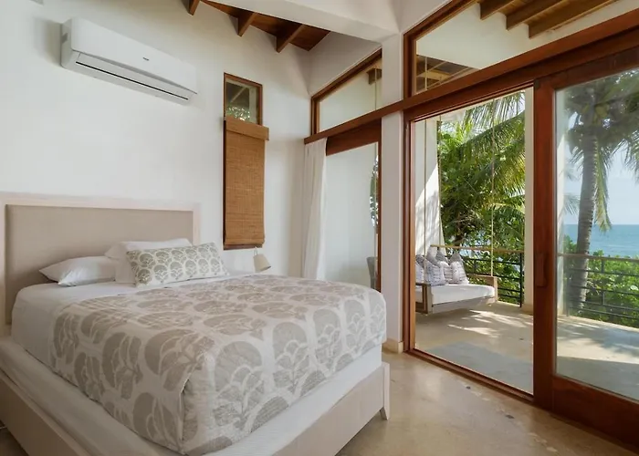Casa Ohana - 5 Bedroom Ocean Front In Playa Negra, Crc